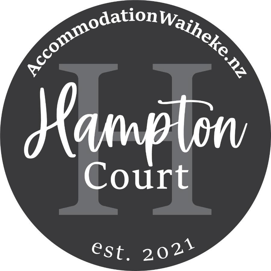 Hampton Court Hotel Oneroa ภายนอก รูปภาพ